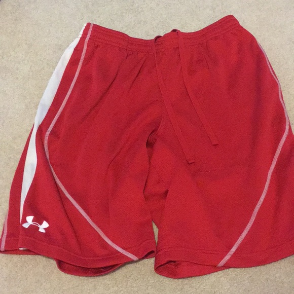 Red Under Armour Athletic Shorts M 🏸🏐🏉⚾️🏈🏀⚽️ - Picture 1 of 4